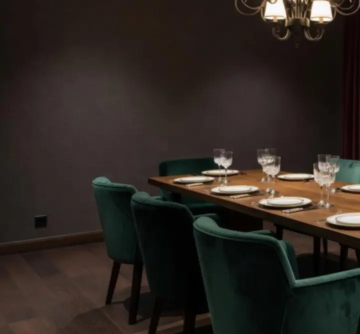 Stylový soukromý salonek a VIP lounge HERNI VECERY CZ